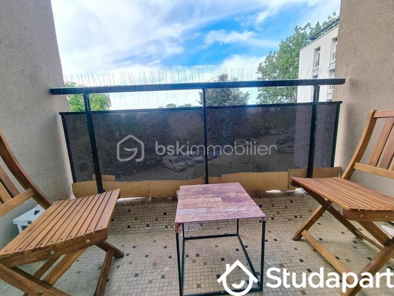 Chambre - 10 m² - 1 pièce