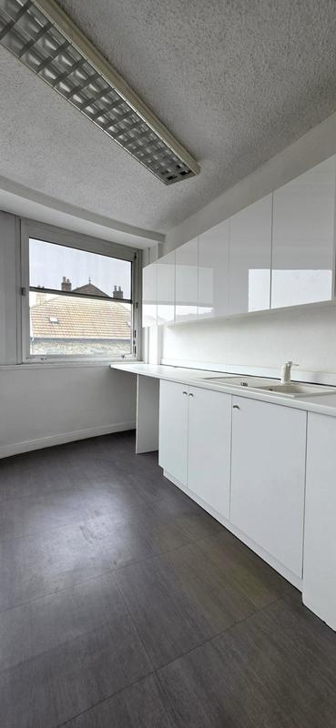 Bureau - 78 m² - 3 pièces