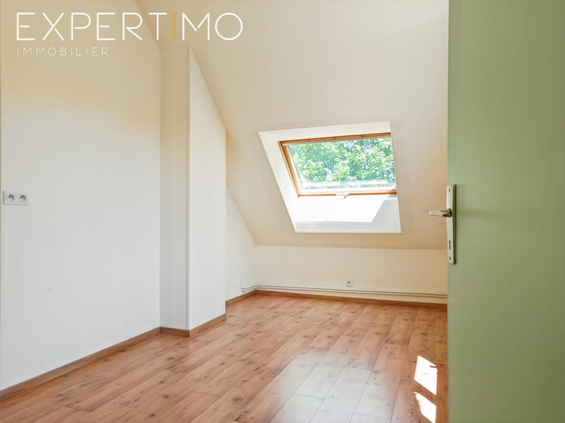 Maison - 159 m² - 7 pièces