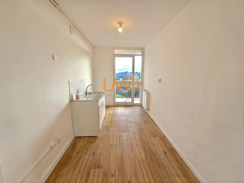 Appartement - 107 m² - 5 pièces