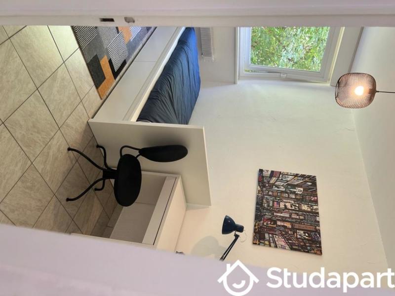 Chambre - 10 m² - 1 pièce