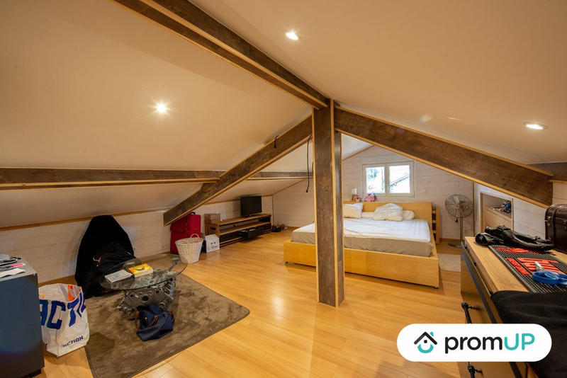 Maison - 400 m² - 12 pièces