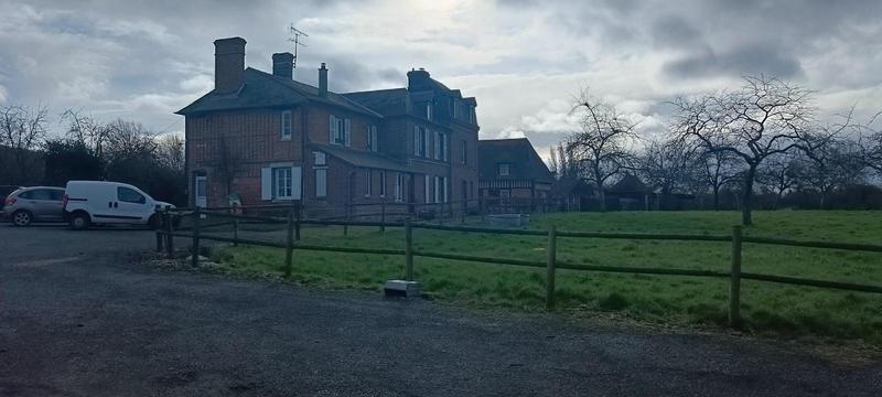 Maison ancienne - 262 m² - 8 pièces