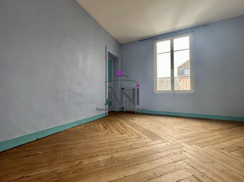 Maison - 270 m² - 11 pièces