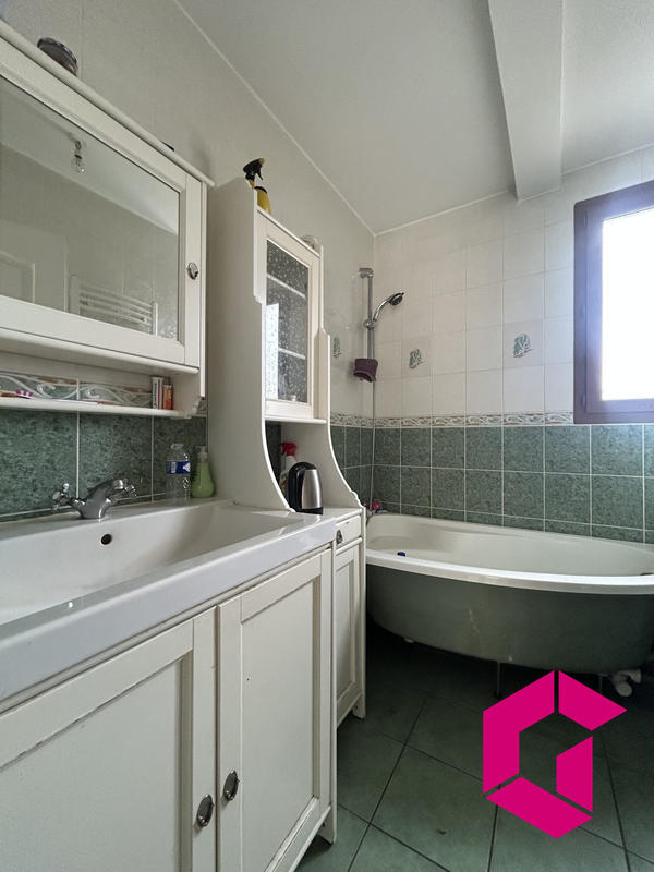 Maison - 190 m² - 7 pièces