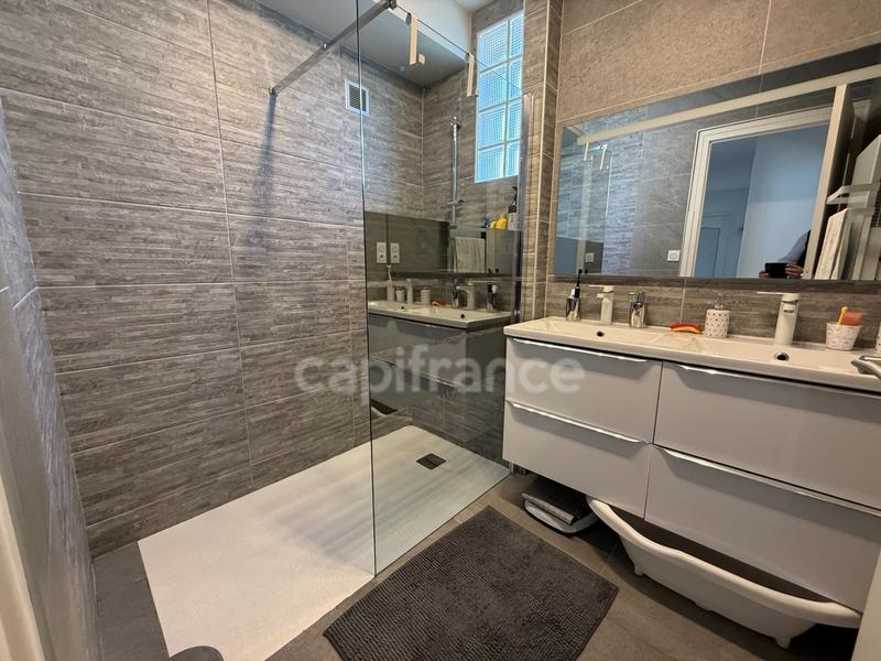 Appartement - 92 m² - 4 pièces