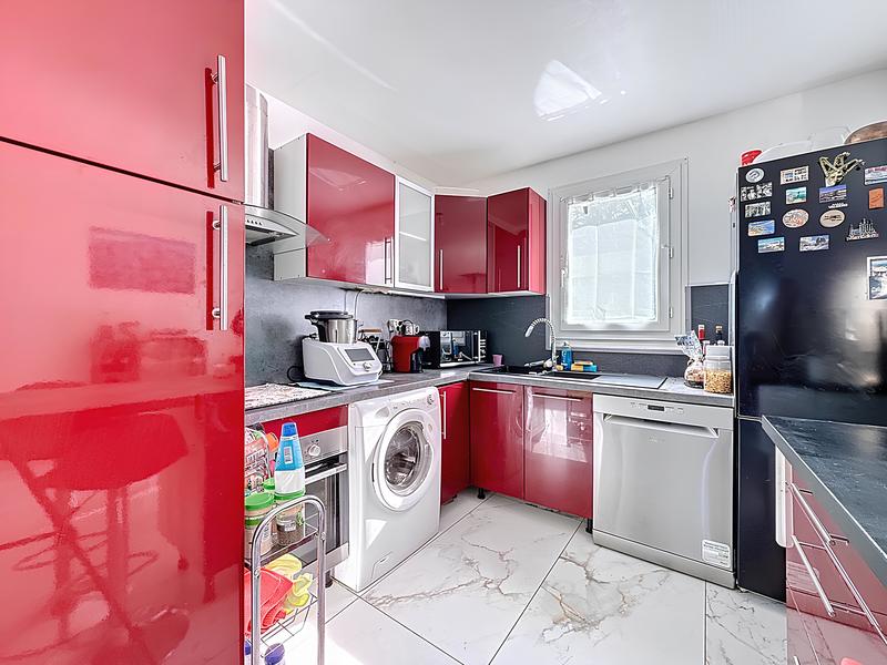 Maison - 83 m² - 4 pièces