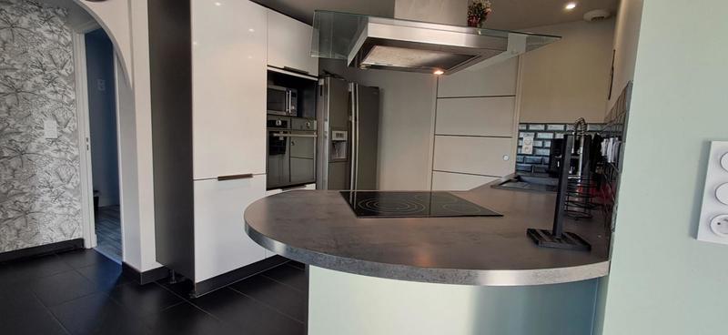 Maison - 106 m² - 6 pièces