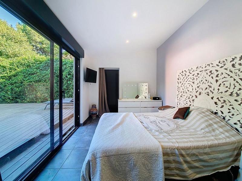 Maison - 195 m² - 7 pièces