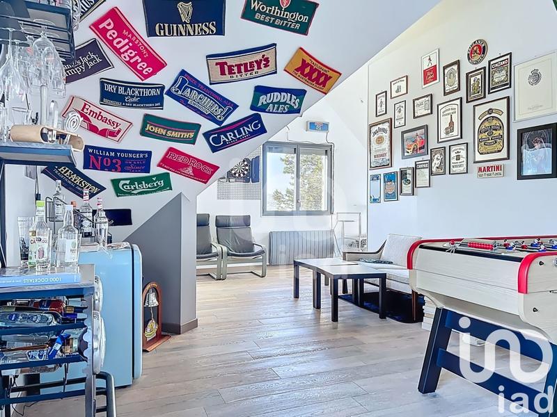 Maison - 380 m² - 8 pièces