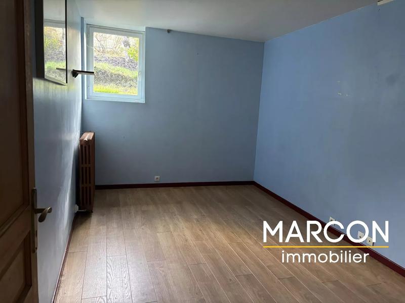 Maison - 175 m² - 6 pièces