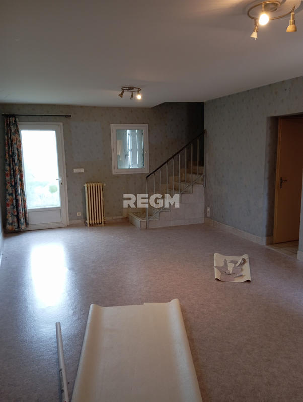 Maison - 92 m² - 6 pièces