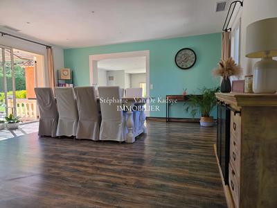 Villa - 166 m² - 5 pièces