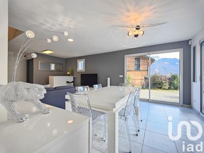 Maison - 98 m² - 4 pièces