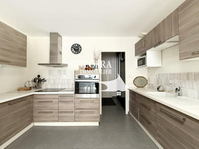 Maison - 140 m² - 6 pièces