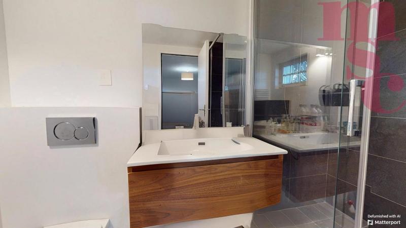 Maison - 185 m² - 7 pièces