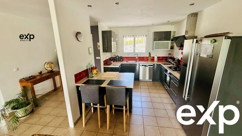 Maison traditionnelle - 127 m² - 6 pièces