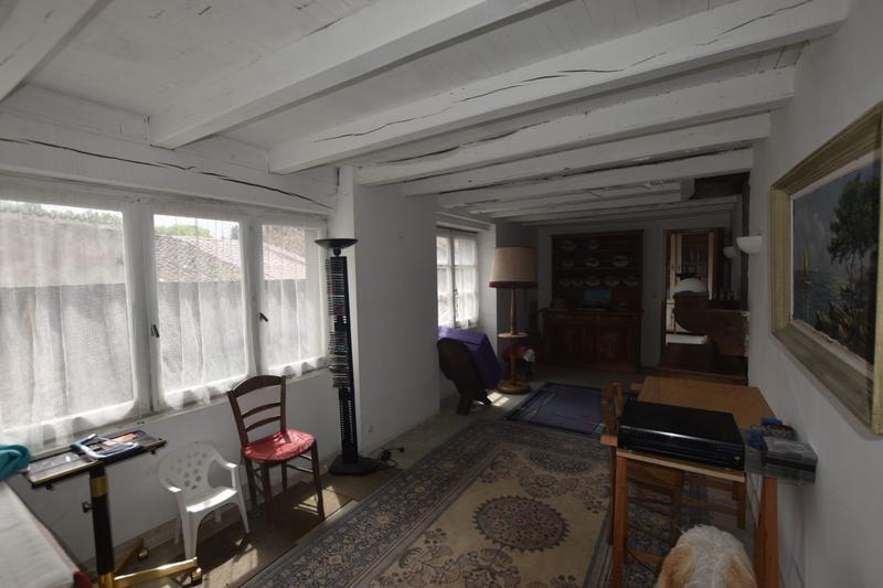 Maison - 182 m² - 9 pièces