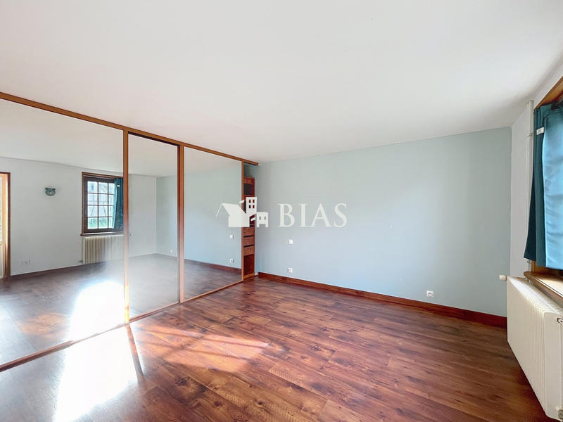 Maison - 205 m² - 6 pièces