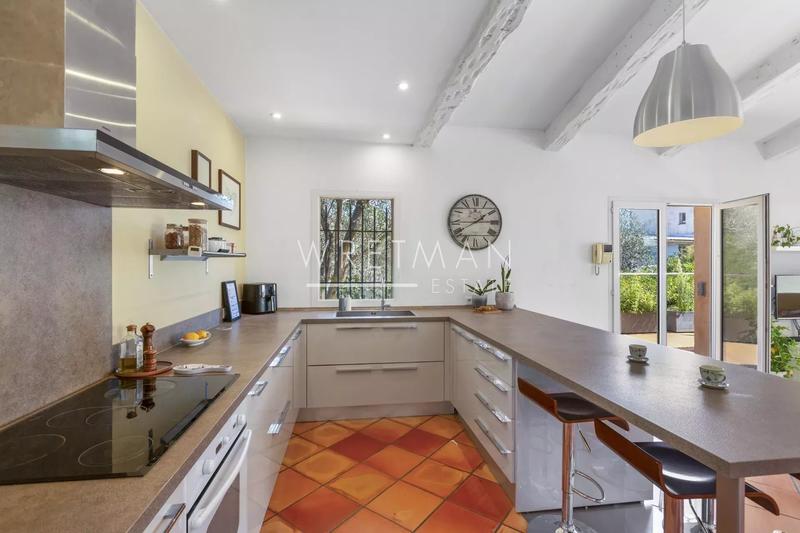 Villa - 139 m² - 6 pièces