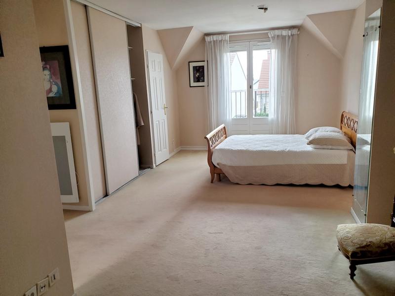 Maison traditionnelle - 135 m² - 6 pièces