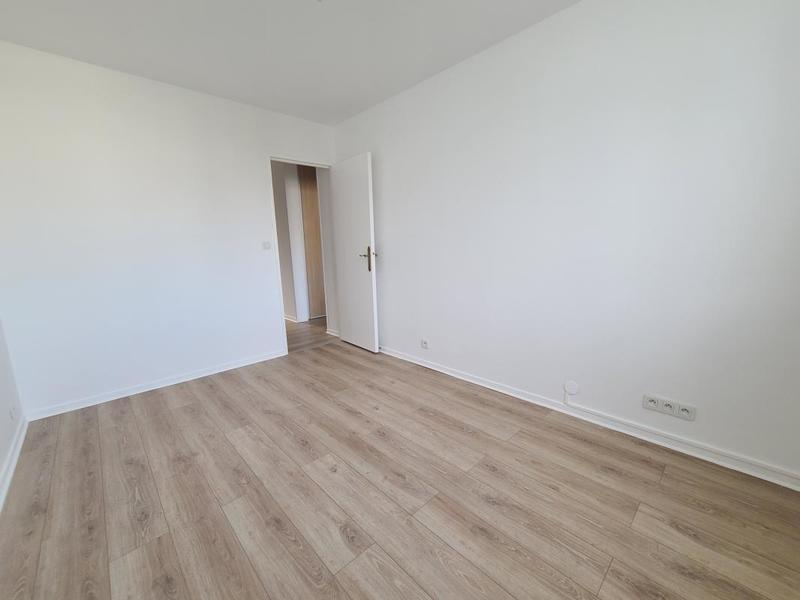 Appartement - 95 m² - 4 pièces
