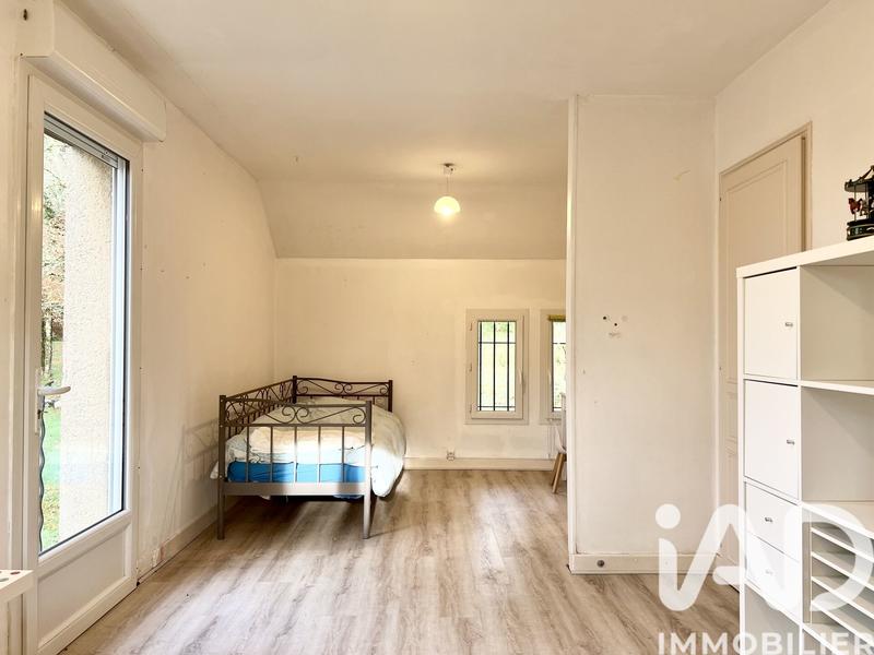 Maison - 235 m² - 7 pièces