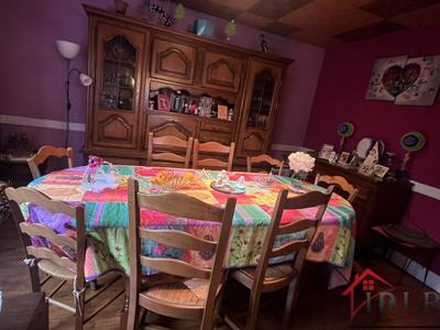 Propriété - 210 m² - 8 pièces