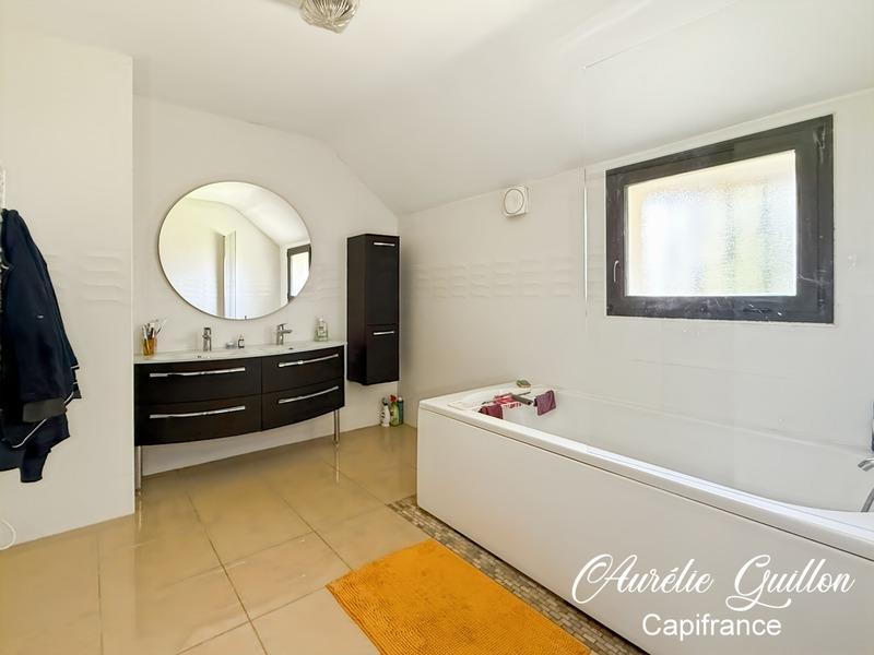 Longère - 181 m² - 7 pièces