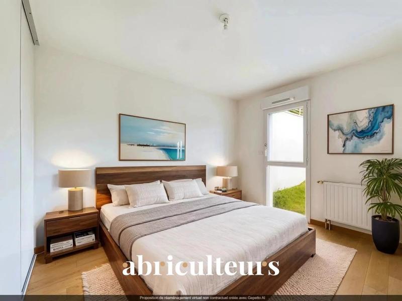 Appartement ancien - 71 m² - 3 pièces