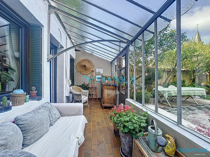 Maison - 198 m² - 7 pièces