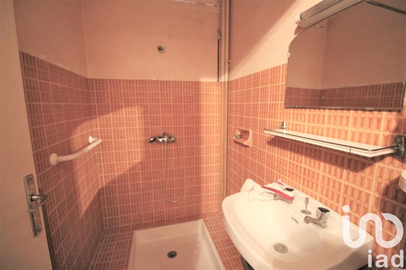 Maison - 246 m² - 8 pièces