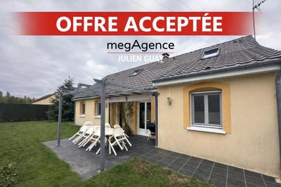 Maison traditionnelle - 132 m² - 5 pièces