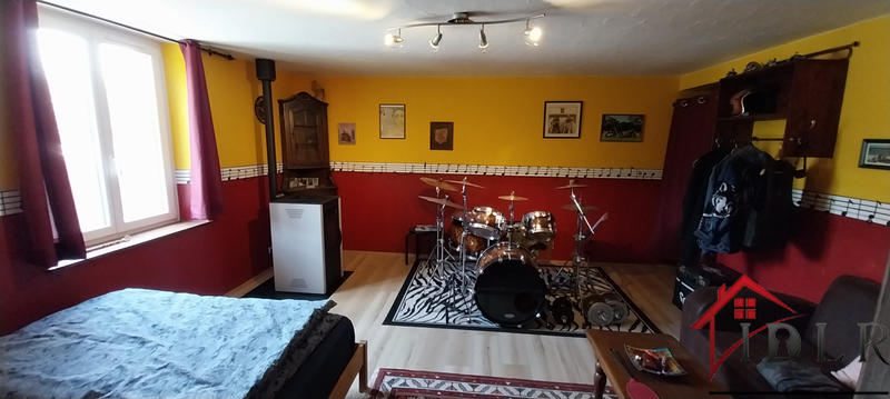 Maison - 230 m² - 7 pièces