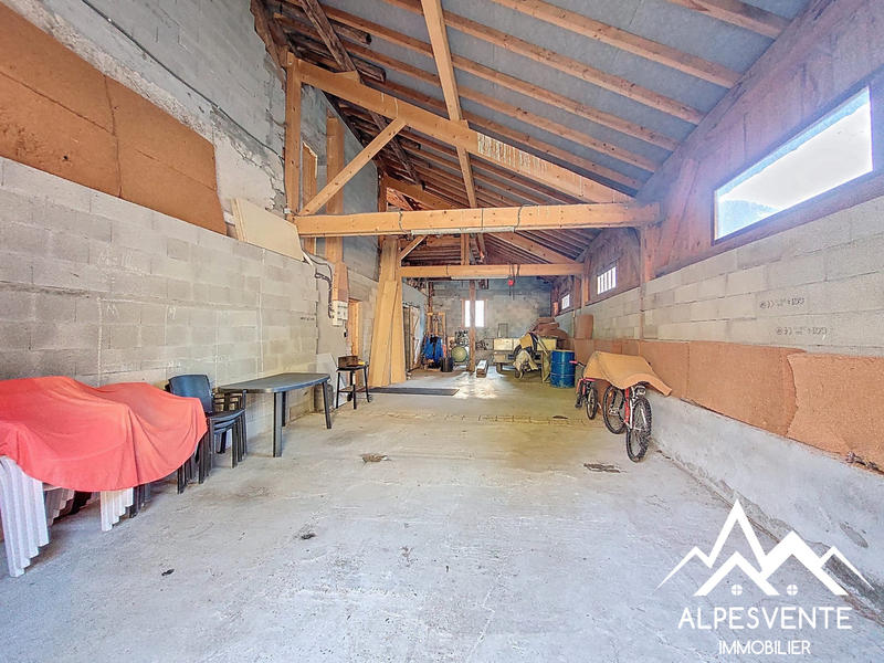 Maison - 160 m² - 5 pièces