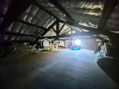 Maison - 240 m² - 6 pièces