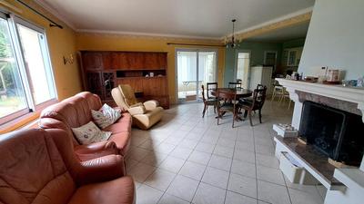 Maison - 135 m² - 6 pièces