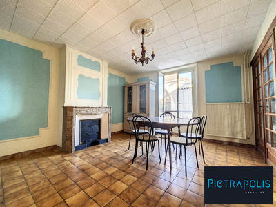 Maison - 160 m² - 6 pièces