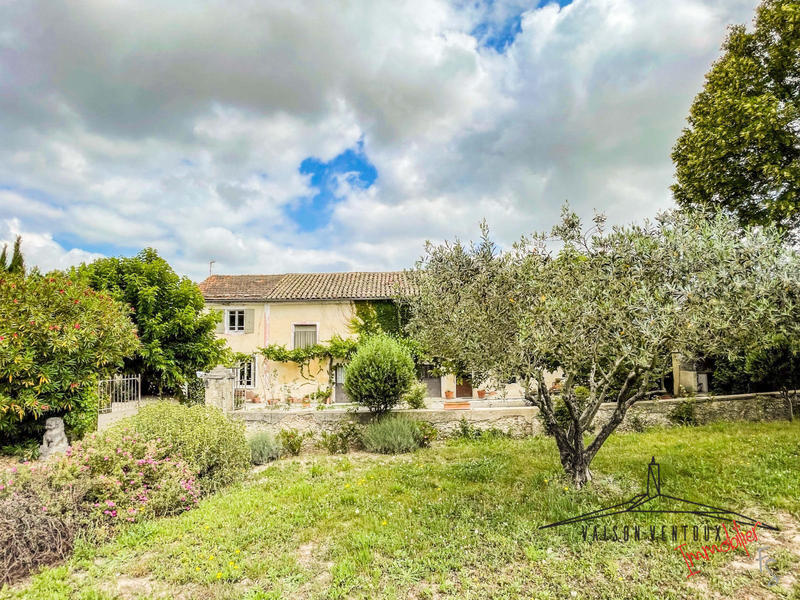 Mas - 216 m² - 7 pièces