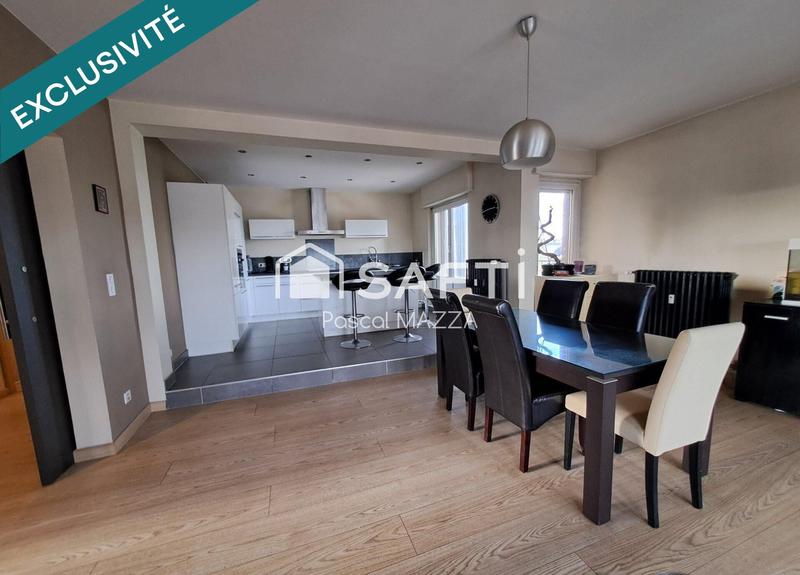 Appartement - 99 m² - 4 pièces