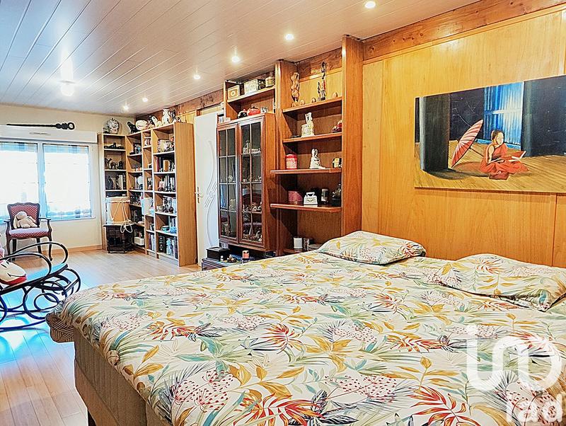 Maison de village - 251 m² - 9 pièces