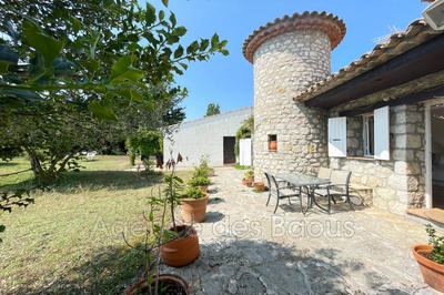 Propriété - 190 m² - 6 pièces