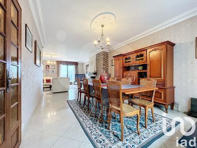 Maison - 190 m² - 7 pièces