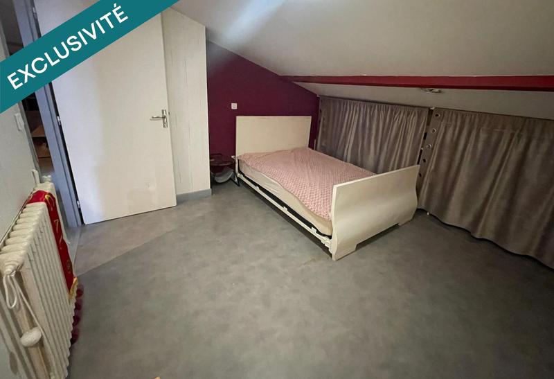 Maison - 221 m² - 7 pièces