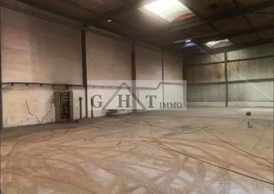 Entrepôt - 540 m²