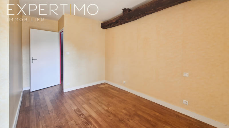 Maison - 90 m² - 7 pièces