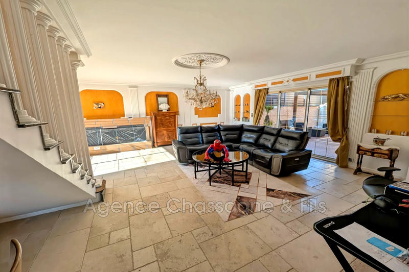 Maison - 175 m² - 5 pièces