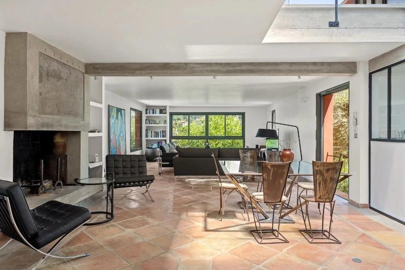 Villa - 300 m² - 7 pièces