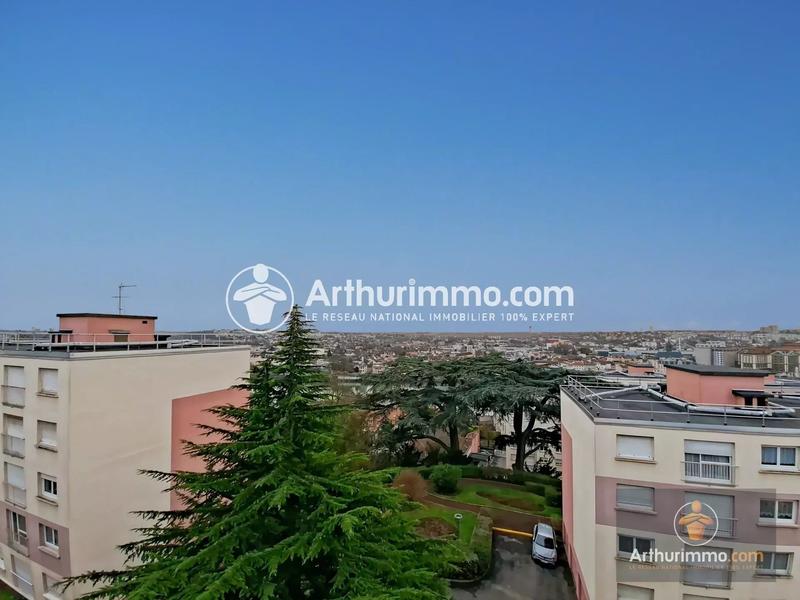 Appartement - 96 m² - 5 pièces