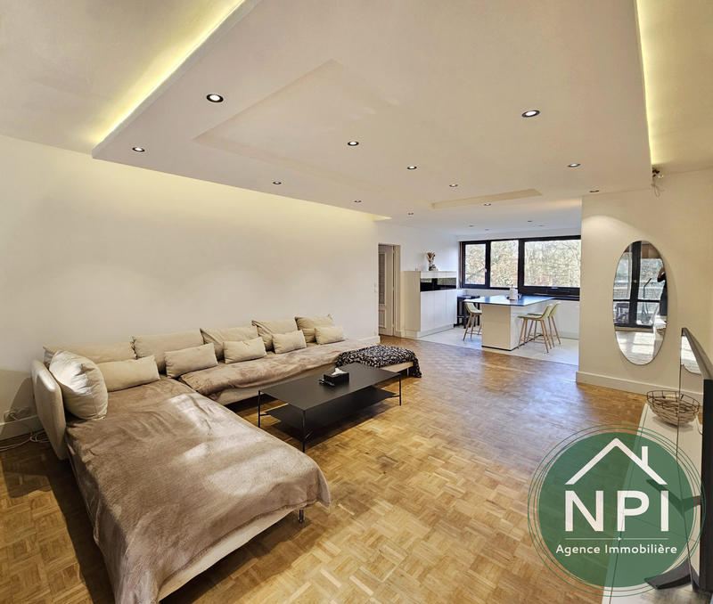 Appartement - 120 m² - 6 pièces